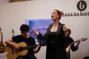 Fado in Porto at Casa da Guitarra Mia Moura